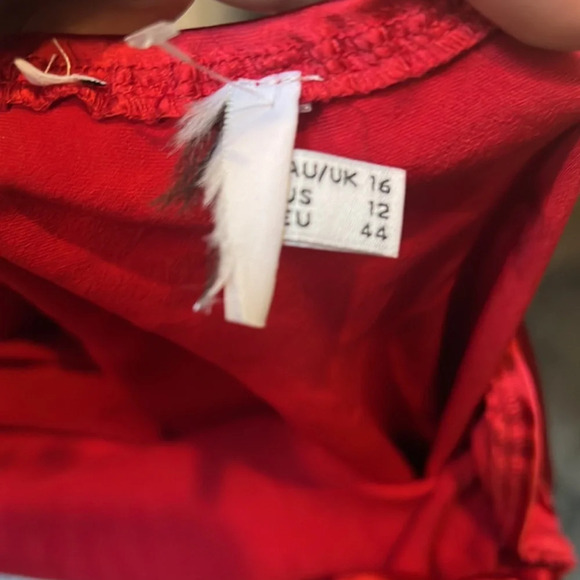 New- Princess Polly Satin Mini Dress * Color Red - Picture 12 of 12